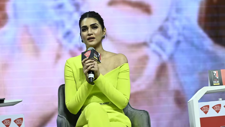 You are currently viewing कृति सेनन को नेशनल अवॉर्ड मिलने पर मां को नहीं हुआ यकीन, लगा आया है प्रैंक कॉल