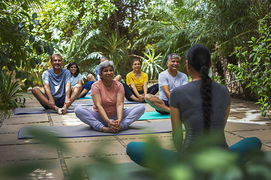 Read more about the article योग से आरामपूर्ण और स्वस्थ जीवन पाएं