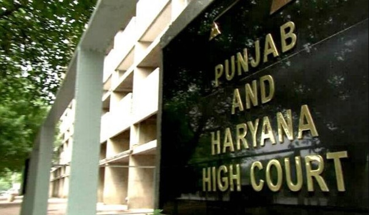 You are currently viewing Punjab और Haryana High Court ने महिला पर 50 हजार रुपये का जुर्माना लगाया, अलीमोनी लेने के बाद विवाद को समाप्त न करने पर