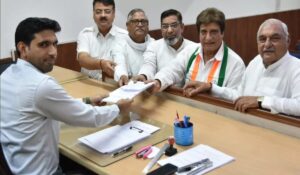 Congress उम्मीदवार Raj Babbar ने गुरुग्राम सीट से नामांकन दाखिल किया, पूर्व मुख्यमंत्री Bhupendra Singh Hooda भी मौजूद