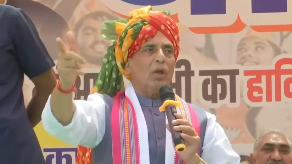 Read more about the article जो सरकार मां-बेटी की रक्षा नहीं कर सकती, उसे सत्ता में रहने का कोई अधिकार नहीं : राजनाथ सिंह