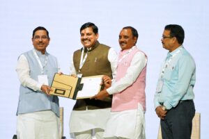 Read more about the article गांधीनगर में आयोजित हुआ 4th ‘Global Renewable Energy Investors Meet & Expo’ (Re-Invest 2024), CM डॉ. मोहन यादव हुए शामिल; बोले- पीएम मोदी के प्रयास अभिनंदनीय हैं