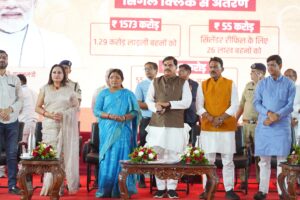 Read more about the article “लाड़ली बहना योजना” की राशि में होगी वृद्धि! मुख्यमंत्री डॉ. मोहन यादव ने किया बड़ा एलान, बोले – मध्यप्रदेश नारी सशक्तिकरण की दिशा में नया मुकाम हासिल कर रहा