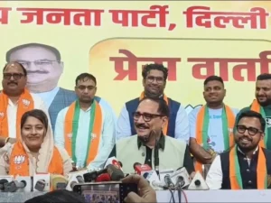 Read more about the article AAP में बगावत के सुर: आज 3 पार्षदों ने थामा भाजपा का दामन, अब तक AAP के 4 नेता कर चुके दलबदल; क्या MCD में भी BJP करेगी कब्जा?
