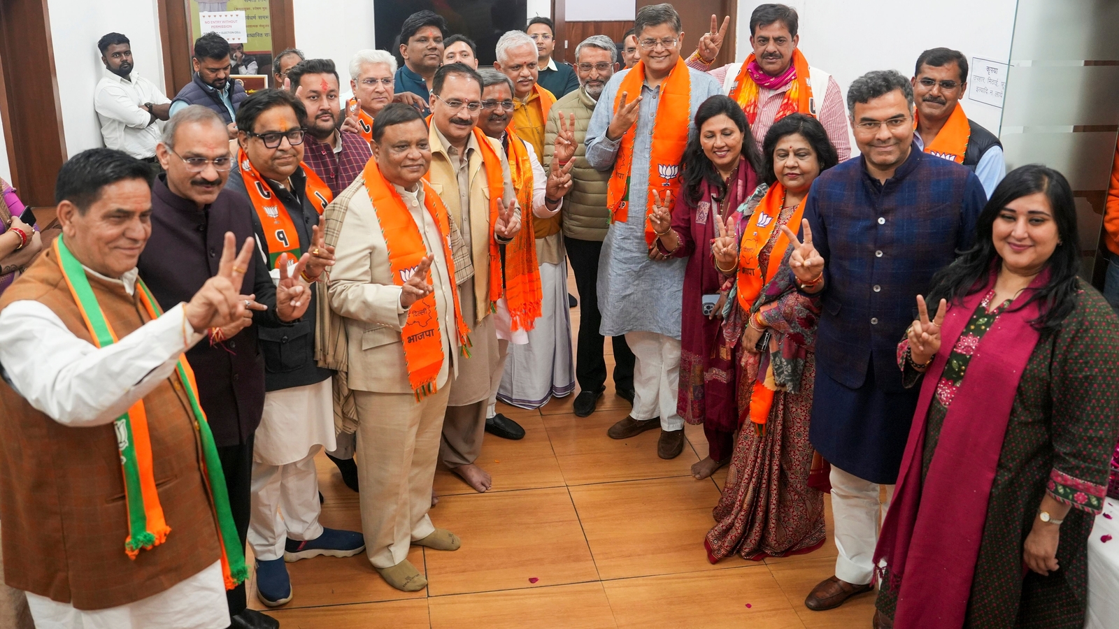 Read more about the article दिल्ली की सियासत में नया अध्याय! क्या पहली महिला मुख्यमंत्री बनने जा रही हैं रेखा गुप्ता? आज शाम होगा मुख्यमंत्री के नाम का ऐलान, 20 फरवरी को होगा शपथ ग्रहण समारोह