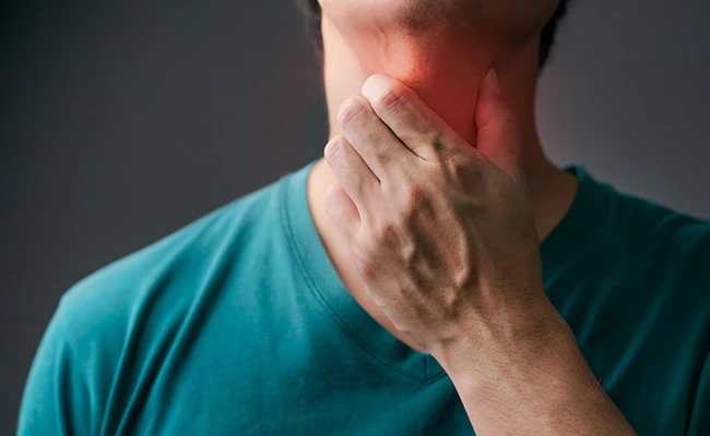 Read more about the article गले की जलन और खराश को दूर करने के लिए आजमाएं ये असरदार घरेलू नुस्खे!