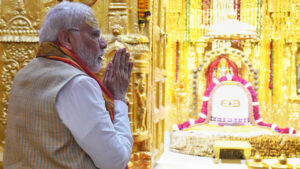 Read more about the article पीएम मोदी का गुजरात दौरा, आस्था, सेवा और विकास का त्रिवेणी संगम: सोमनाथ में प्रथम ज्योतिर्लिंग के किए दर्शन, कल द्वारका और गिर जिलों का दौरा; कई परियोजनाओं का शिलान्यास और उद्घाटन करेंगे