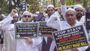 Read more about the article वक्फ संशोधन बिल को लेकर देशभर में विरोध तेज़: कई राज्यों में प्रदर्शन, सुप्रीम कोर्ट तक पहुंचा मामला; मुस्लिम नेताओं के इस्तीफों से JDU में उथल-पुथल