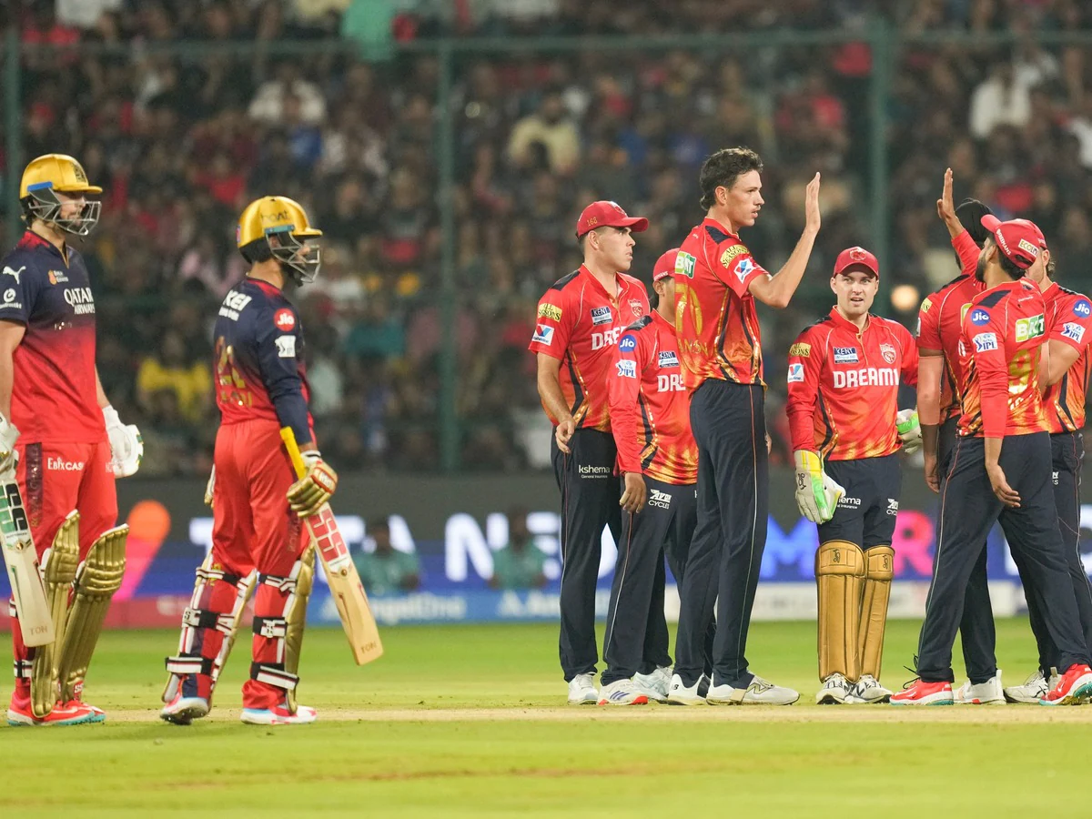 Read more about the article IPL 2025: आज फिर डबल हेडर का धमाका! पहले मैच में PBKS और RCB आमने-सामने, वानखेड़े में MI-CSK की टक्कर से बढ़ेगा रोमांच