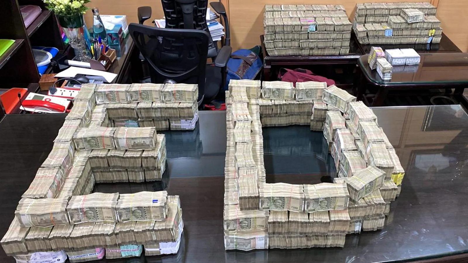 Read more about the article मध्यप्रदेश का सबसे बड़ा शराब घोटाला: फर्जी चालान से उड़ाए गए करोड़ों, अब ईडी की बड़ी कार्रवाई से खुलने लगी परतें; 7.44 करोड़ कैश जब्त!