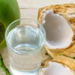 गर्मियों में हेल्दी और हाइड्रेट रहने का नेचुरल तरीका: जानिए कैसे चुनें पानी से भरपूर नारियल