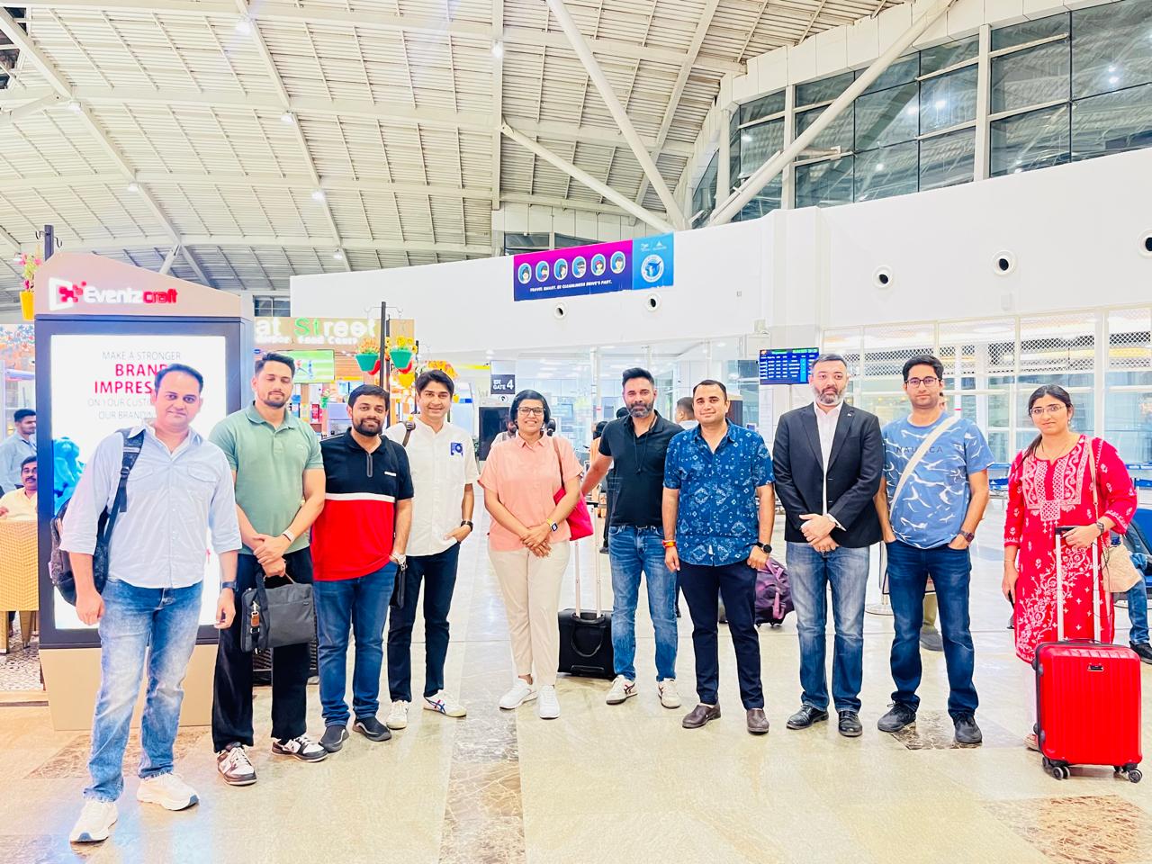 Read more about the article ‘आई एम बीजेपी फ्यूचर फोर्स’ के 25 प्रोफेशनल्स पहुंचे संसद, आज देखेंगे ‘वक्फ संशोधन बिल’ पर होने वाली बहस; कल नड्डा और बीएल संतोष से लेंगे संगठन की सीख