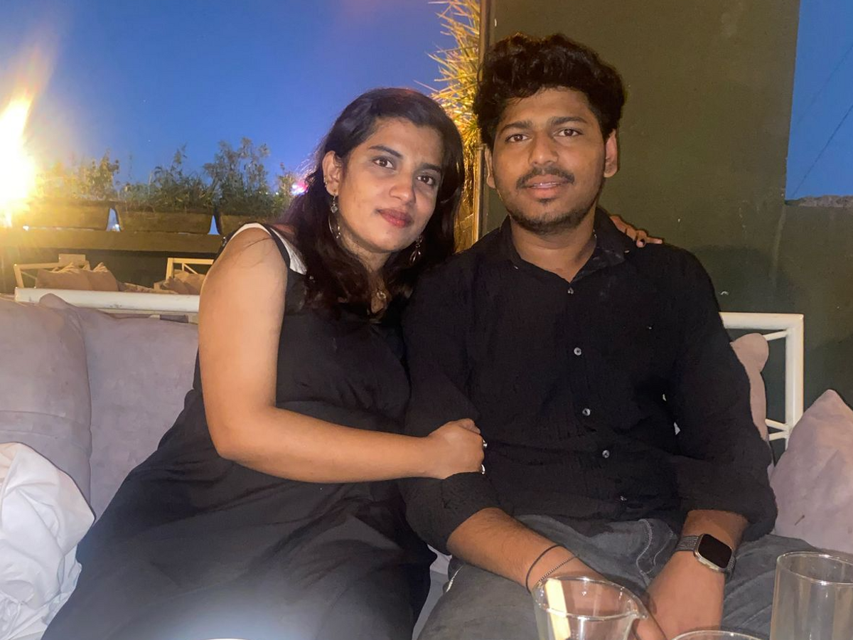 Read more about the article CRPF से रिटायर्ड सब इंस्पेक्टर ने शादी समारोह में बेटी और दामाद पर चलाई गोली: बेटी की मौके पर दर्दनाक मौत, दामाद गंभीर रूप से घायल; प्रेम विवाह से नाराज थे पिता