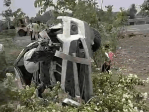 Read more about the article गुजरात जा रही बिहार STF की गाड़ी रतलाम में हुई हादसे का शिकार, एक्सप्रेसवे पर पलटी स्कॉर्पियो: दो जवानों की मौके पर दर्दनाक मौत, चार घायल!