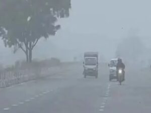 Read more about the article मध्यप्रदेश में मौसम ने बदला मिज़ाज: तेज़ आंधी, भारी बारिश और तापमान में उतार-चढ़ाव से जनजीवन प्रभावित, 40 जिलों में बारिश और आंधी का अलर्ट!