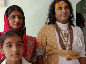 Read more about the article ग्राम रिमझा में अनिरुद्धाचार्य महाराज ने दान की 4 एकड़ ज़मीन: कथा में बोले- POK पर कब्ज़ा हो, गाय को मिले ‘राज्य माता’ का दर्जा; कर्नल सोफिया की बहादुरी को अनिरुद्धाचार्य महाराज ने किया नमन