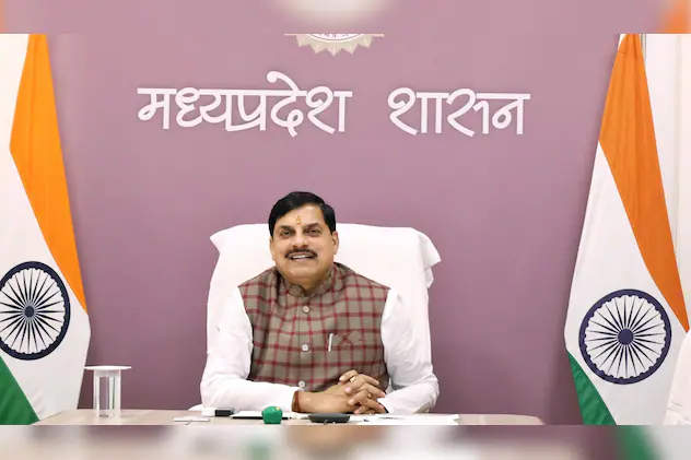 Read more about the article मुख्यमंत्री मोहन यादव का ऐतिहासिक तोहफा: 16 जून को जबलपुर से 1.27 करोड़ लाड़ली बहनों के खातों में पहुँचेंगे 1551 करोड़ रुपये, करोड़ों की सौगातों की बरसात भी तय!