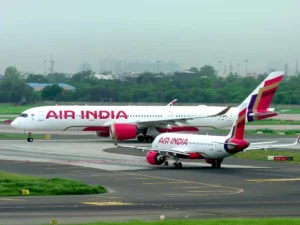 Read more about the article एयर इंडिया के विमानों में फ्यूल स्विच जांच पूरी: बोइंग 787 और 737 विमानों के फ्यूल कंट्रोल सिस्टम में नहीं मिली कोई गड़बड़ी, DGCA ने सभी एयरलाइनों को दिए थे जांच के निर्देश;  21 जुलाई तक जमा होनी थी रिपोर्ट!