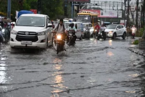 Read more about the article मध्यप्रदेश में बारिश ने मचाया कहर: 34 से ज्यादा जिलों में बाढ़ जैसे हालात, नदियां उफान पर; हाईवे बंद, डैम के गेट खुले!