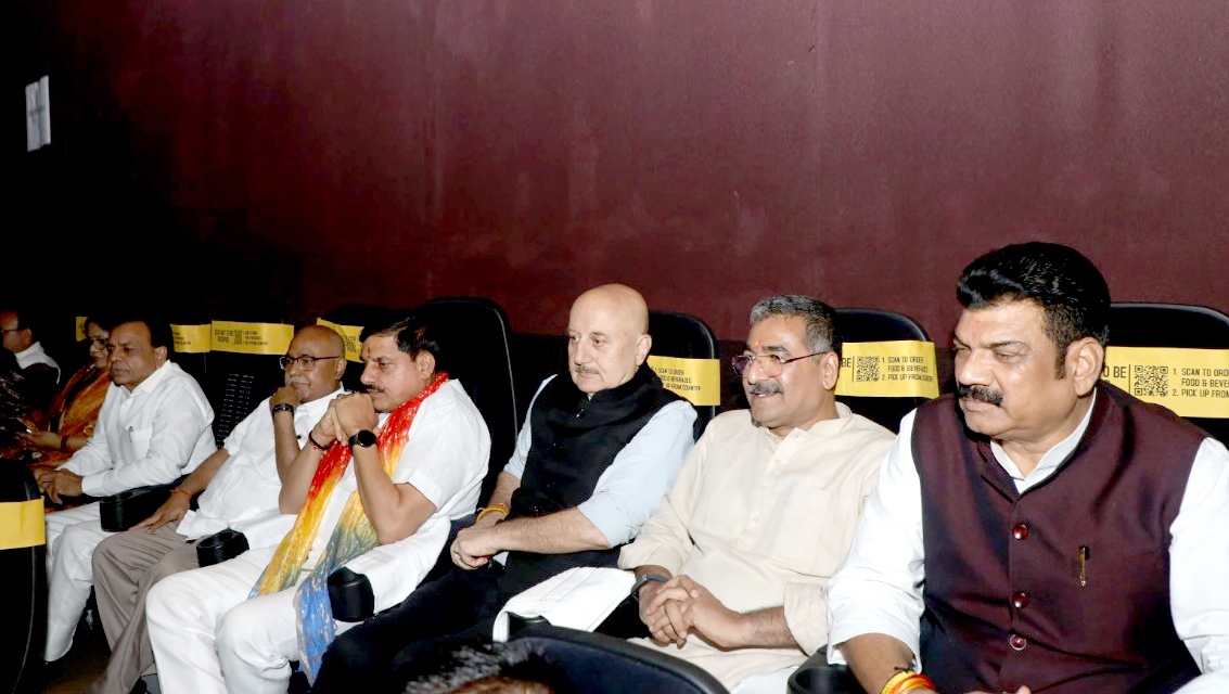 Read more about the article मुख्यमंत्री मोहन यादव ने देखा ‘तन्वी द ग्रेट’, कहा – ऑटिज्म पर आधारित यह फिल्म मध्यप्रदेश में रहेगी टैक्स फ्री; डीबी माल के सिनेमाघर में हुआ फिल्म का प्रदर्शन!