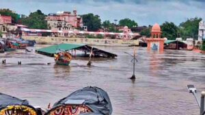 Read more about the article मध्यप्रदेश में मानसून का कहर: 45 जिलों में ऑरेंज-येलो अलर्ट, कई डैमों के गेट खुले; नदियां उफान पर!