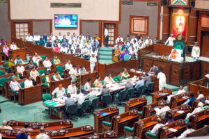 Read more about the article विधानसभा का मानसून सत्र गरमाया: जयवर्धन सिंह का आरोप—आदिवासियों की जमीन छीनी जा रही, सरकार ने किया खारिज!