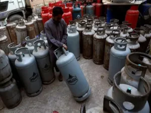 Read more about the article पाकिस्तान की घटिया हरकतें जारी, भारत डिप्लोमैट्स को टारगेट बना रहा इस्लामाबाद