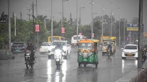 Read more about the article मध्यप्रदेश में भारी बारिश का अलर्ट: 17 जिलों में भारी बारिश का अलर्ट, 4 इंच तक गिर सकता है पानी!