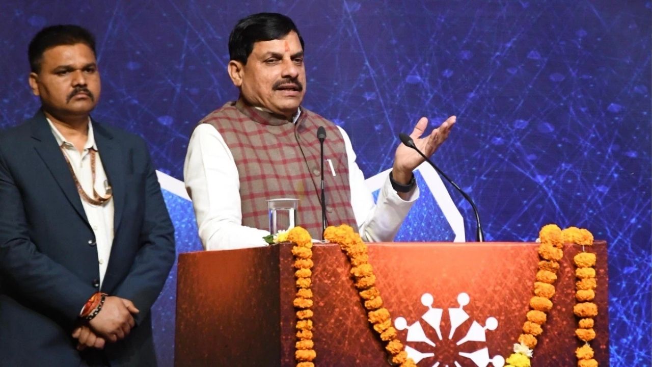 Read more about the article CM मोहन यादव आज दावोस रवाना होंगे, ‘वर्ल्ड इकोनॉमिक फोरम’ में शामिल होंगे, निवेशकों से करेंगे मुलाकात