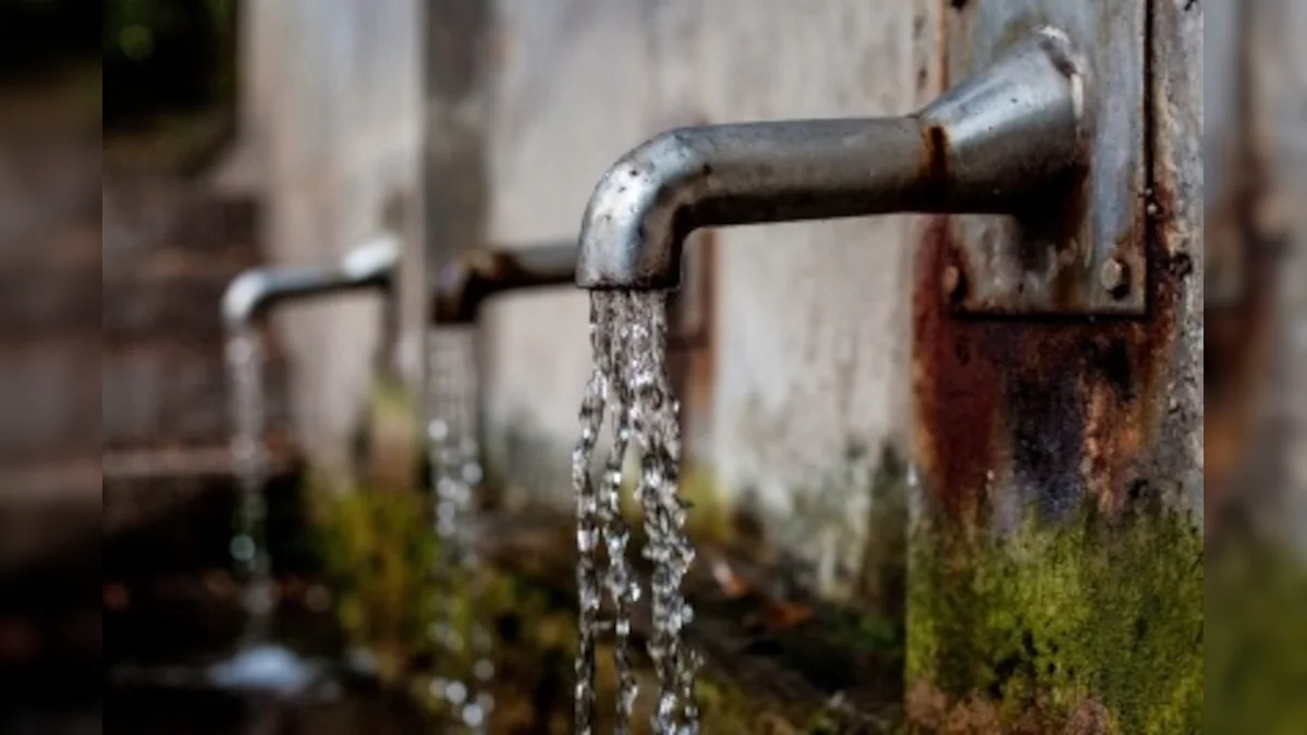 You are currently viewing भागीरथपुरा में हर दिन डर, दूषित पानी से 30 जानें गईं: हाईकोर्ट बोला—रिपोर्ट में साफ कारण नहीं, चार हफ्ते में अंतरिम रिपोर्ट पेश हो!