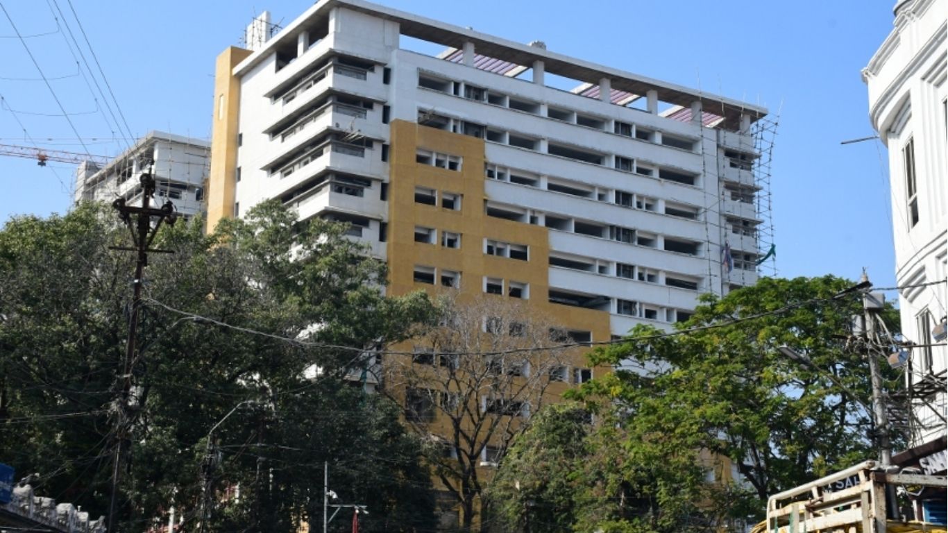 Read more about the article Bhopal: भोपाल में MBBS छात्रा की मौत पर डीन का बड़ा खुलासा, बोलीं- आत्महत्या से पहले सुसाइड नोट परिवार को मैसेज किया