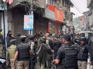 Read more about the article अनंतनाग में आतंकियों की फायरिंग, पुलिस हेड कॉन्स्टेबल शहीद: अमरनाथ यात्रा सुरक्षा ड्यूटी के दौरान हमला, TRF ने ली जिम्मेदारी