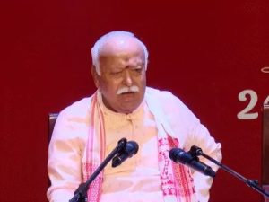 Read more about the article भागवत का संदेश- युवाओं पर आदेश नहीं, संवाद का असर ज्यादा: सवालों का सम्मान और तर्क के साथ समझाने पर दिया जोर