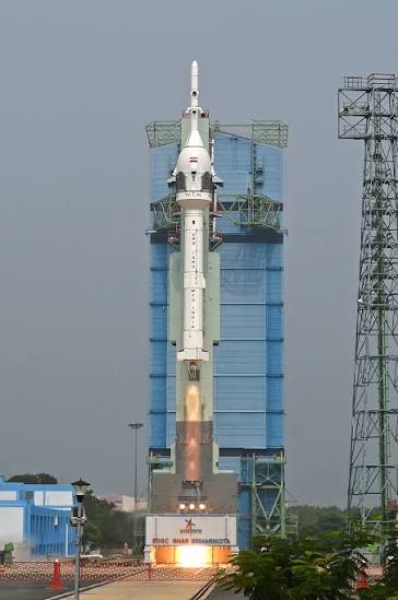 Read more about the article ISRO में बढ़े इस्तीफे, गगनयान मिशन से जुड़े वैज्ञानिकों के जाने पर सरकार सख्त; अब अंतरिक्ष विभाग करेगा अंतिम फैसला