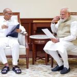 PM मोदी से शरद पवार की संसद में मुलाकात, सुप्रिया सुले भी रहीं मौजूद; राजनीतिक चर्चाओं को मिला नया मोड़