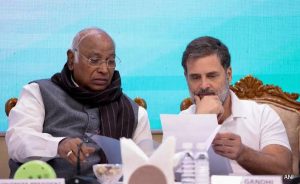 Read more about the article राहुल गांधी का कांग्रेस नेताओं को संदेश, सरकार पर हमले तेज करने की रणनीति पर जोर